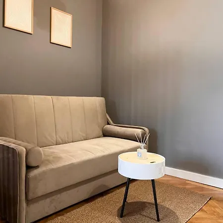 Woodie With Premium Comfort By Piata Unirii Apartment Bucharest