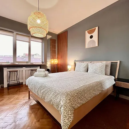 Apartment Woodie With Premium Comfort By Piata Unirii