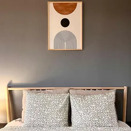 Woodie With Premium Comfort By Piata Unirii * Bucharest